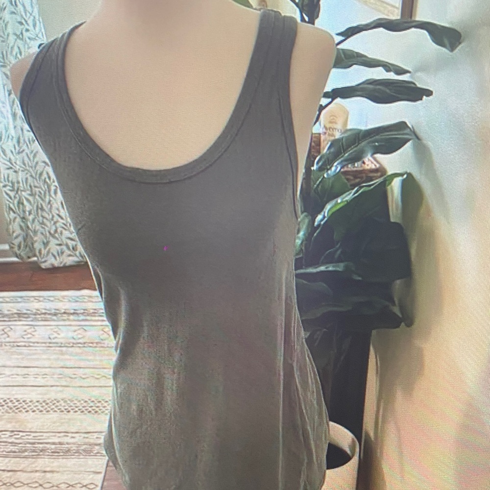 Elegant Women's Sleeveless Tank Top in Charcoal
